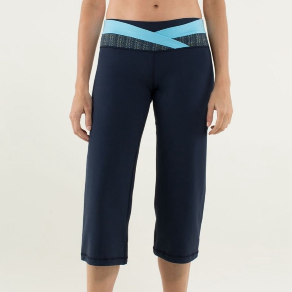 Lululemon Dharana Crop